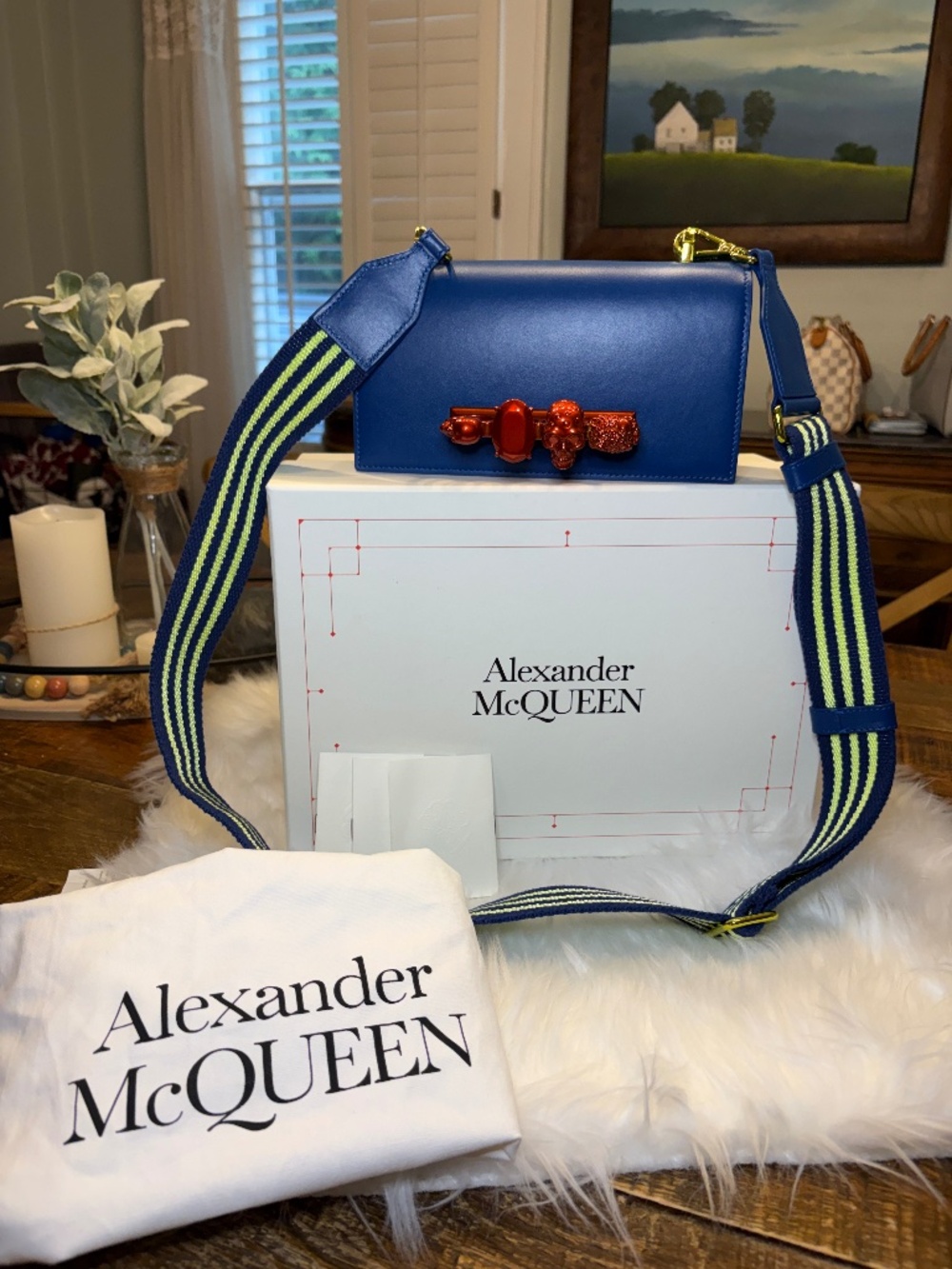 💙🧡Like New Alexander McQueen Knuckle Bag 🧡💙